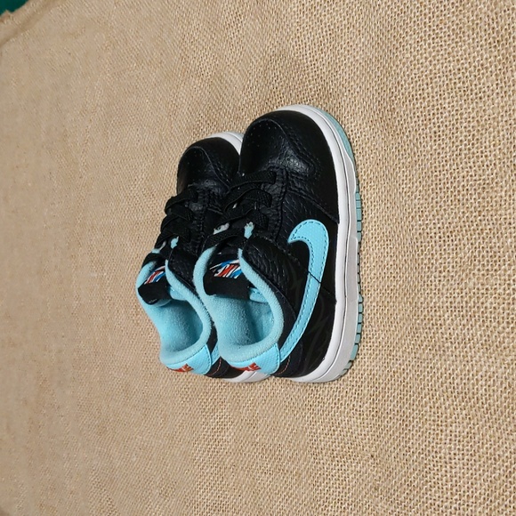 Nike Dunk Low SE "Barber Shop" Kid's Sneakers Sz 5C, Black/Teal/White - Picture 3 of 7
